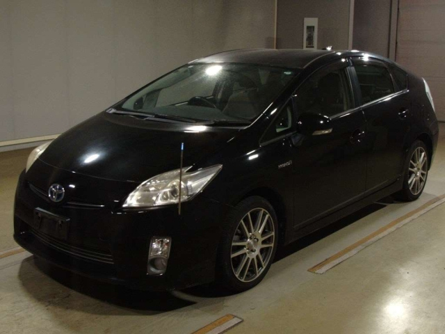 TOYOTA PRIUS 2011