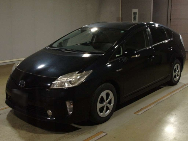 TOYOTA PRIUS 2013