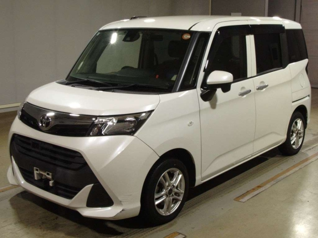 TOYOTA TANK 2018