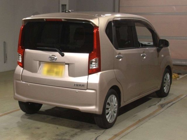 DAIHATSU MOVE 2015