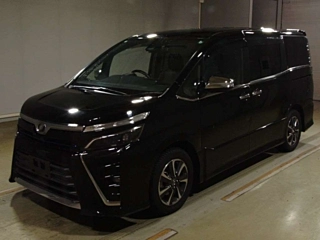 TOYOTA VOXY 2018