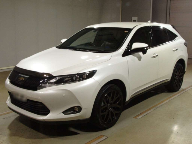 TOYOTA HARRIER 2015