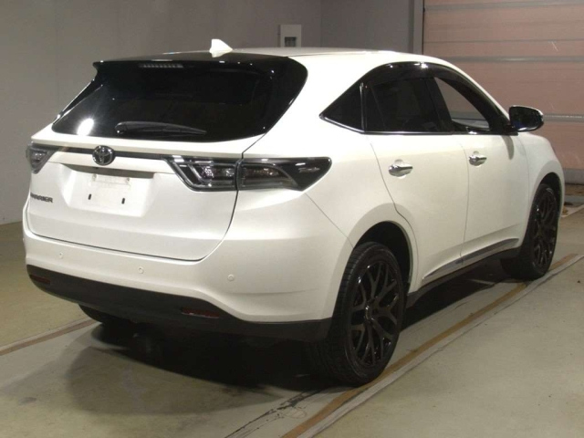TOYOTA HARRIER 2015