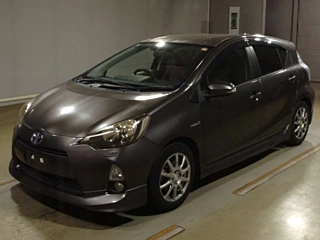 TOYOTA AQUA 2013