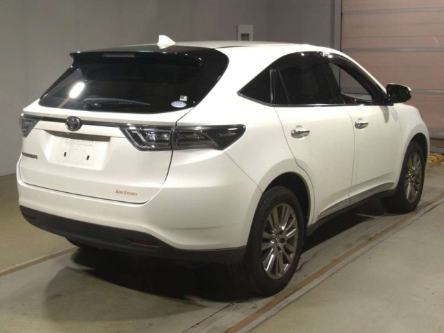 TOYOTA HARRIER 2015