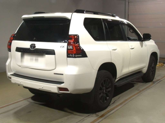 TOYOTA LAND CRUISER PRADO 2022
