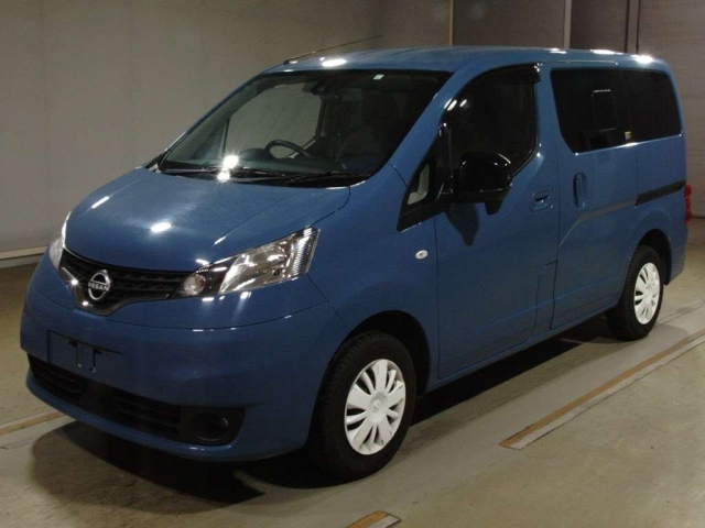 NISSAN NV200 2023