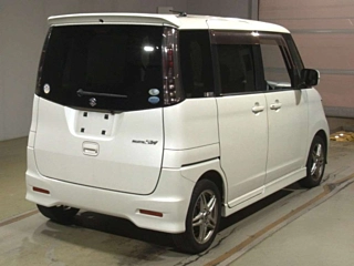 SUZUKI PALETTE 2010