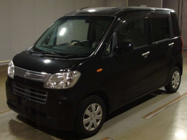 DAIHATSU TANTO EXE 2011
