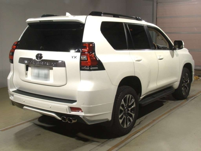 TOYOTA LAND CRUISER PRADO 2023