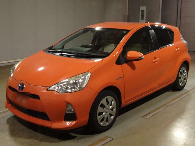 TOYOTA AQUA 2014
