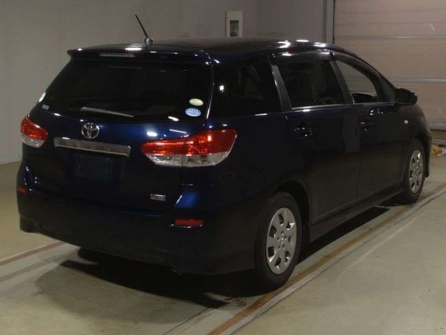 TOYOTA WISH 2010
