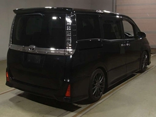 TOYOTA VOXY 2015