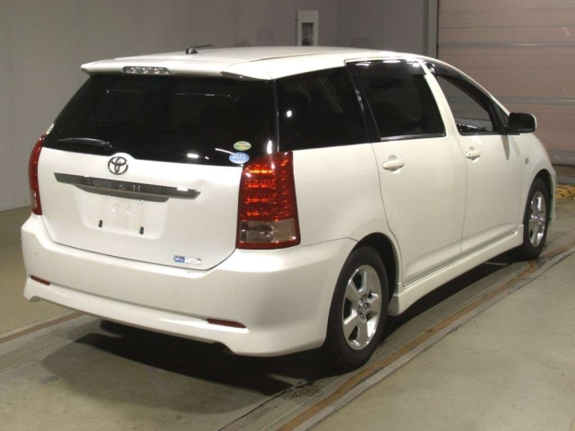 TOYOTA WISH 2009