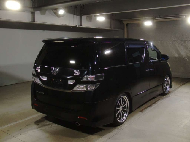 TOYOTA VELLFIRE 2011