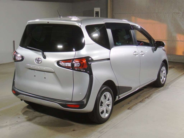 TOYOTA SIENTA 2022