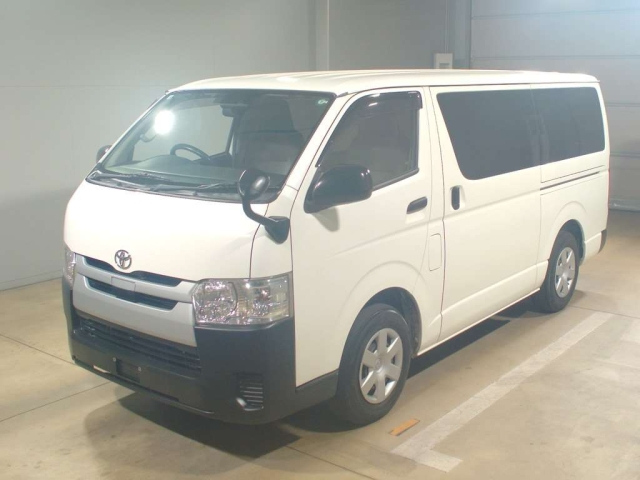 TOYOTA REGIUS ACE VAN 2018