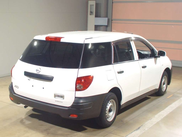 NISSAN AD 2022