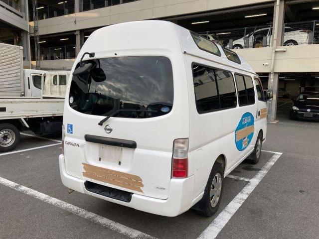 NISSAN CARAVAN BUS 2010