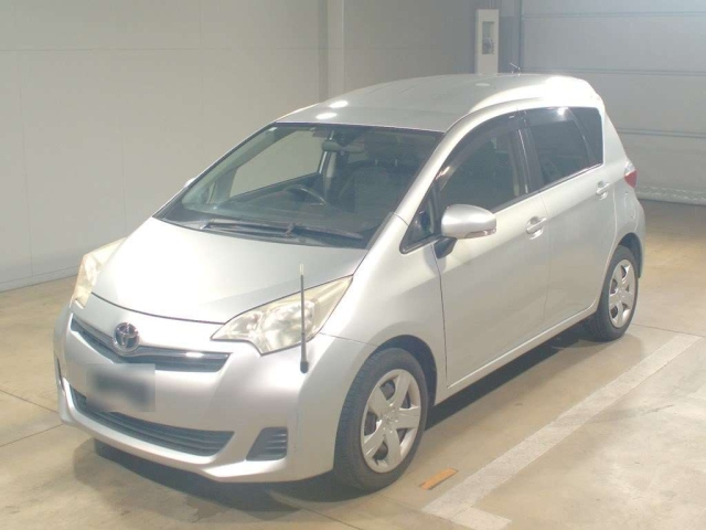 TOYOTA RACTIS 2013