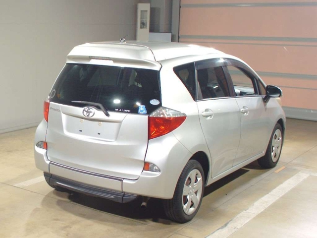 TOYOTA RACTIS 2013