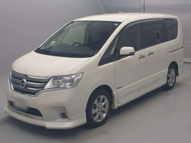 NISSAN SERENA 2013