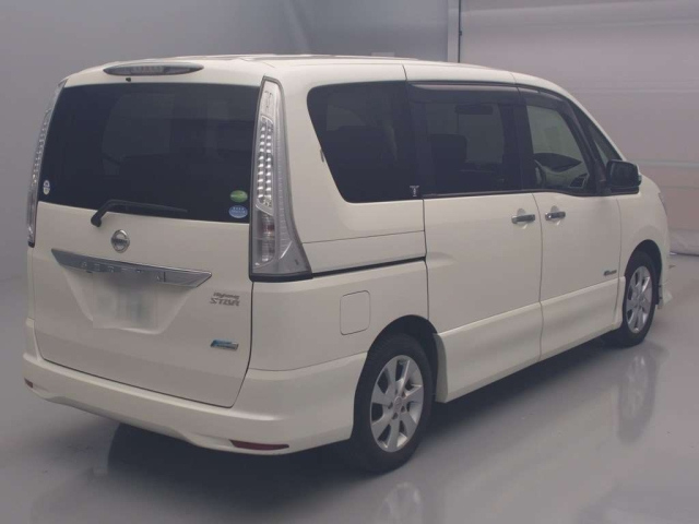 NISSAN SERENA 2013