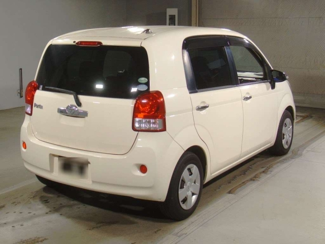 TOYOTA PORTE 2014