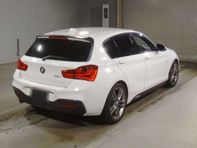 BMW 1 SERIES 2017
