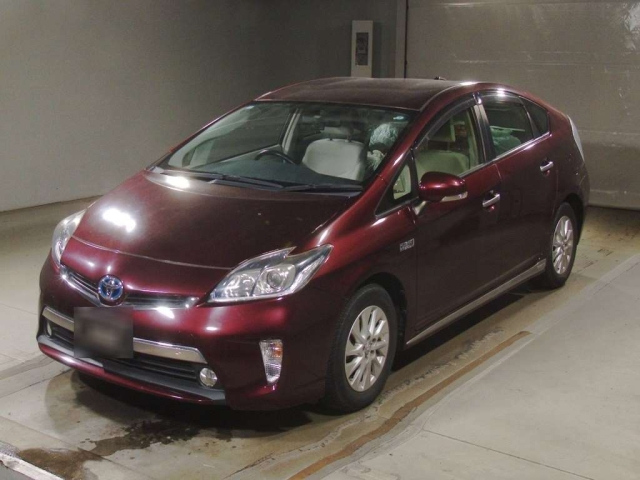 TOYOTA PRIUS PHV 2014