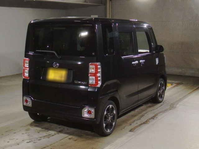 DAIHATSU WAKE 2021