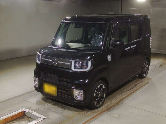 DAIHATSU WAKE 2021