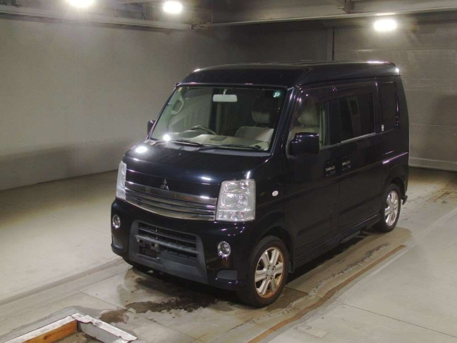 MITSUBISHI TOWNBOX 2014