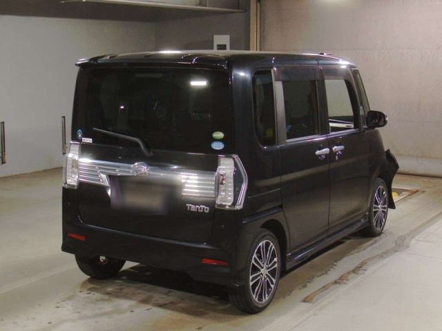 DAIHATSU TANTO 2016