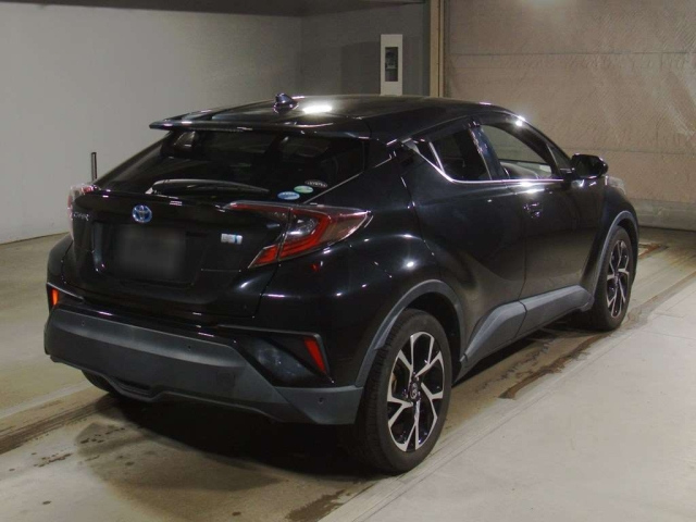 TOYOTA C-HR 2017