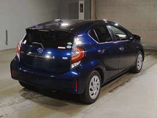 TOYOTA AQUA 2018