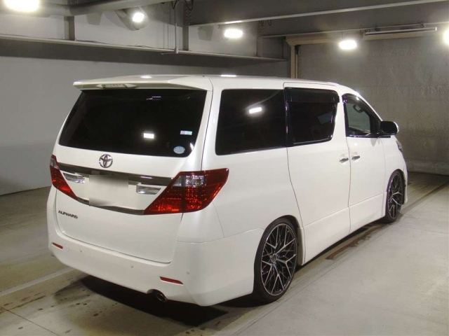 TOYOTA ALPHARD 2013