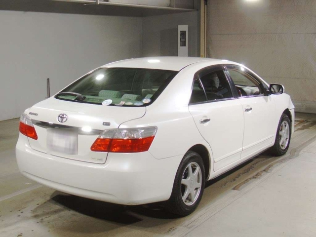 TOYOTA PREMIO 2010
