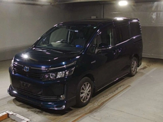 TOYOTA VOXY 2014