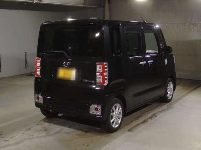 DAIHATSU WAKE 2021