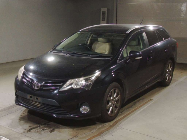 TOYOTA AVENSIS WAGON 2012
