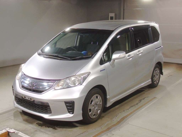 HONDA FREED 2012