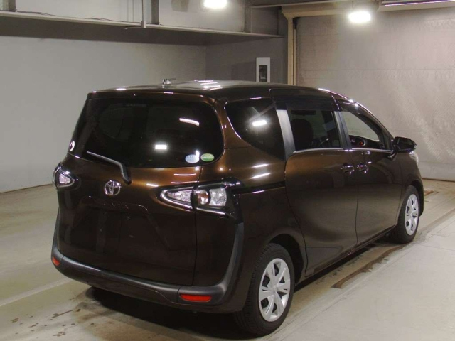 TOYOTA SIENTA 2019
