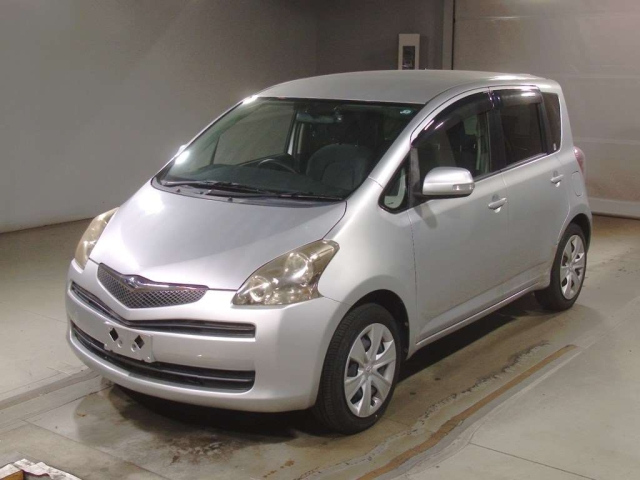 TOYOTA RACTIS 2010