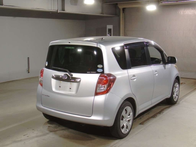 TOYOTA RACTIS 2010