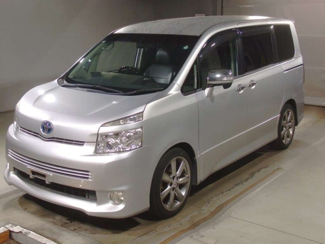 TOYOTA VOXY 2008