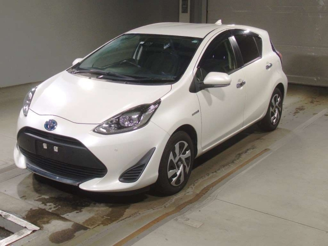 TOYOTA AQUA 2020