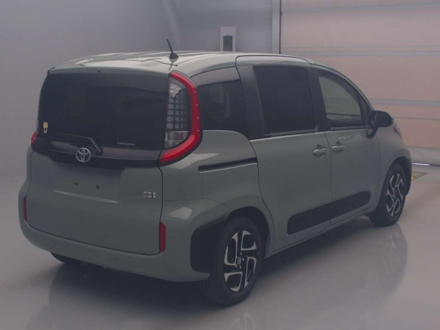 TOYOTA SIENTA 2023