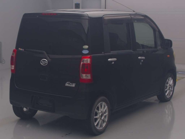 DAIHATSU TANTO EXE 2010