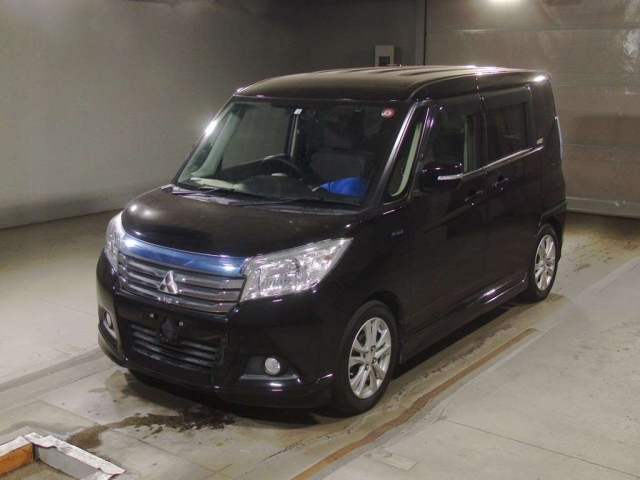 MITSUBISHI DELICA D2 2018